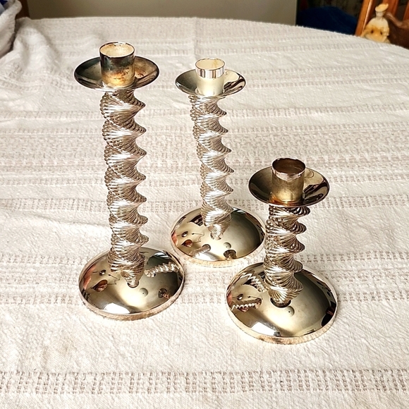 SILVER PLATED Swirl Candle stick holders set of 3 Vintage patina - Picture 1 of 5